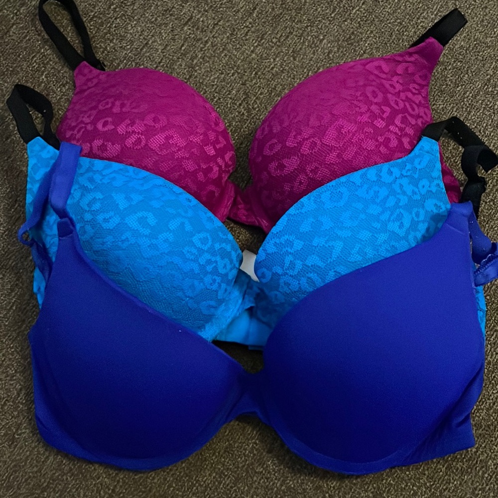 Victoria’s Secret Pink 32C bras - set of 3